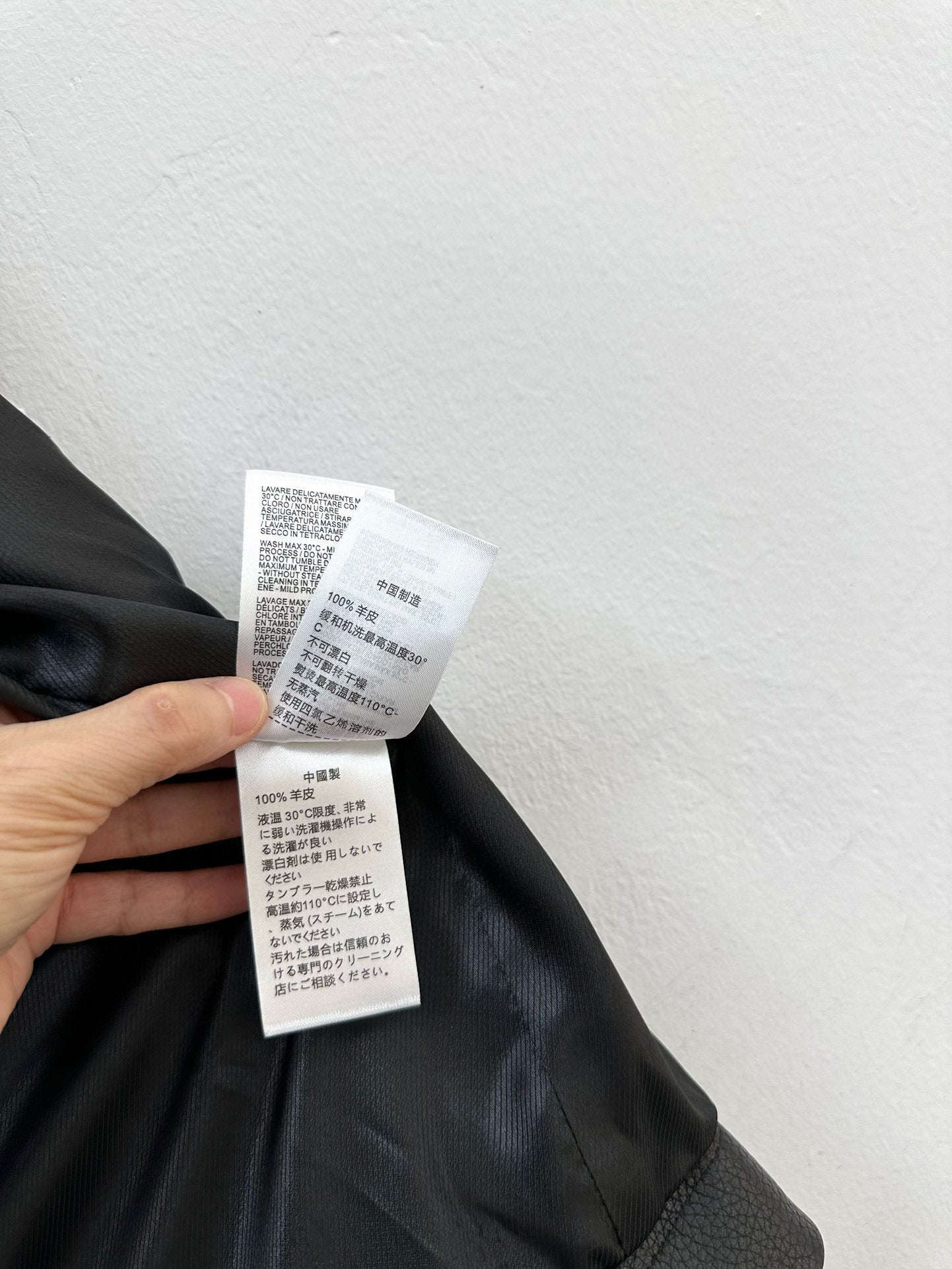 탑스티치 가죽자켓 (Topstitched leather jacket)