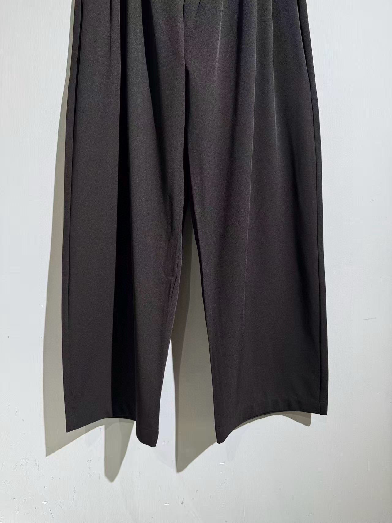 레그 팬츠 (leg pants)