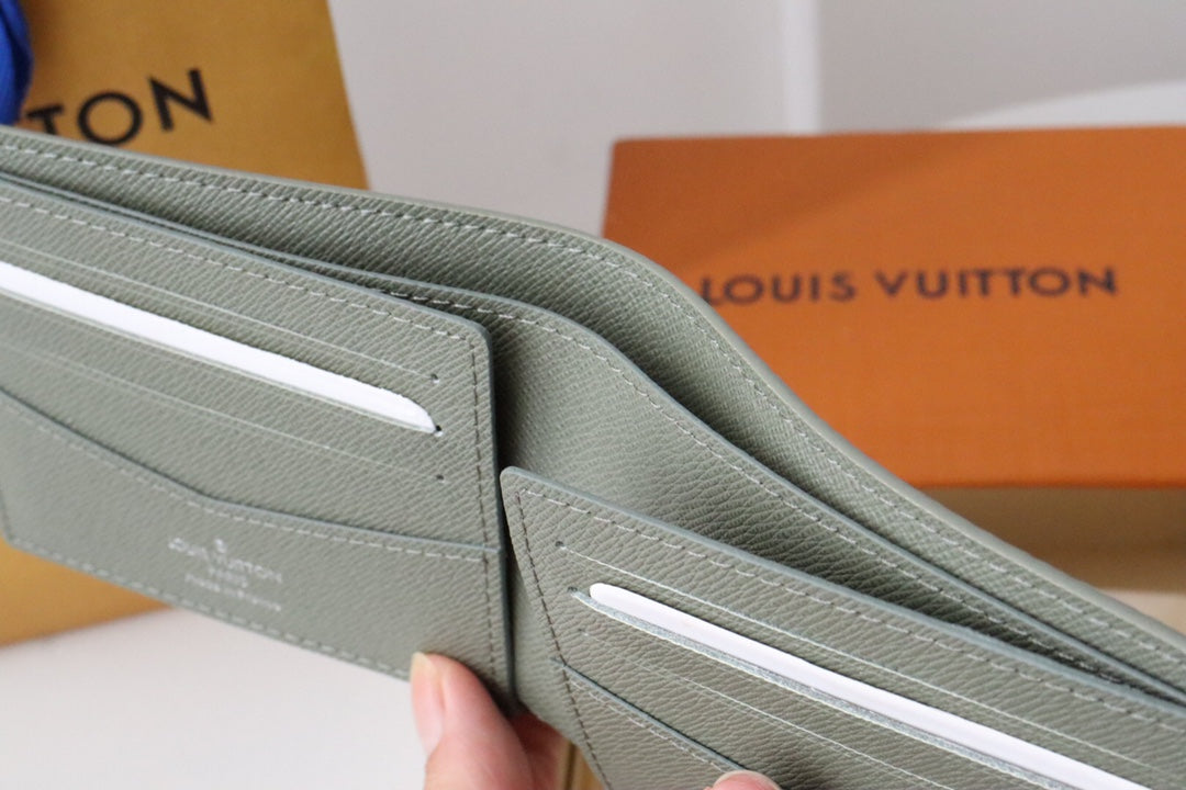 다미에 반지갑 (Damier half wallet)