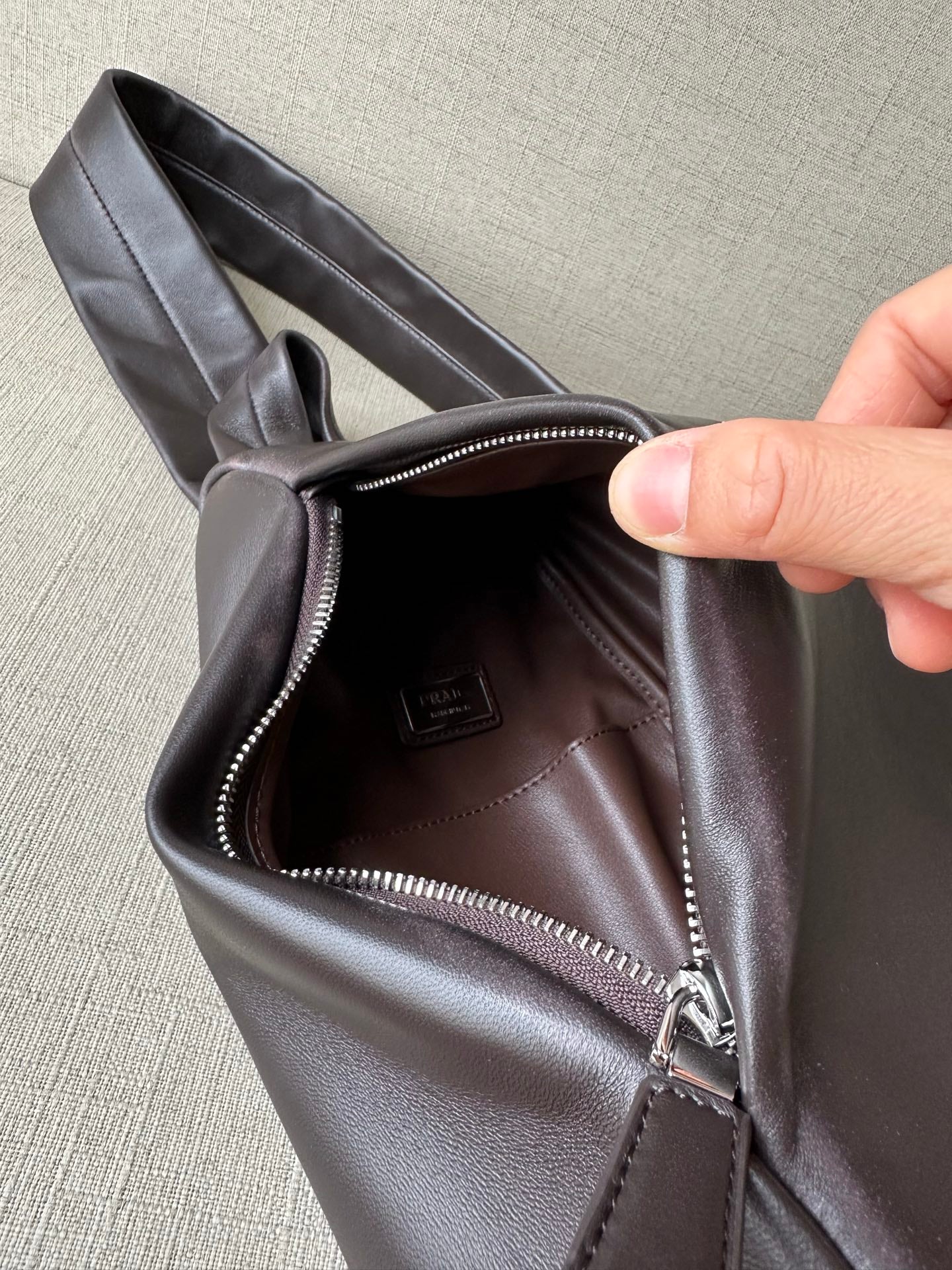 체스터백 (Chester bag)
