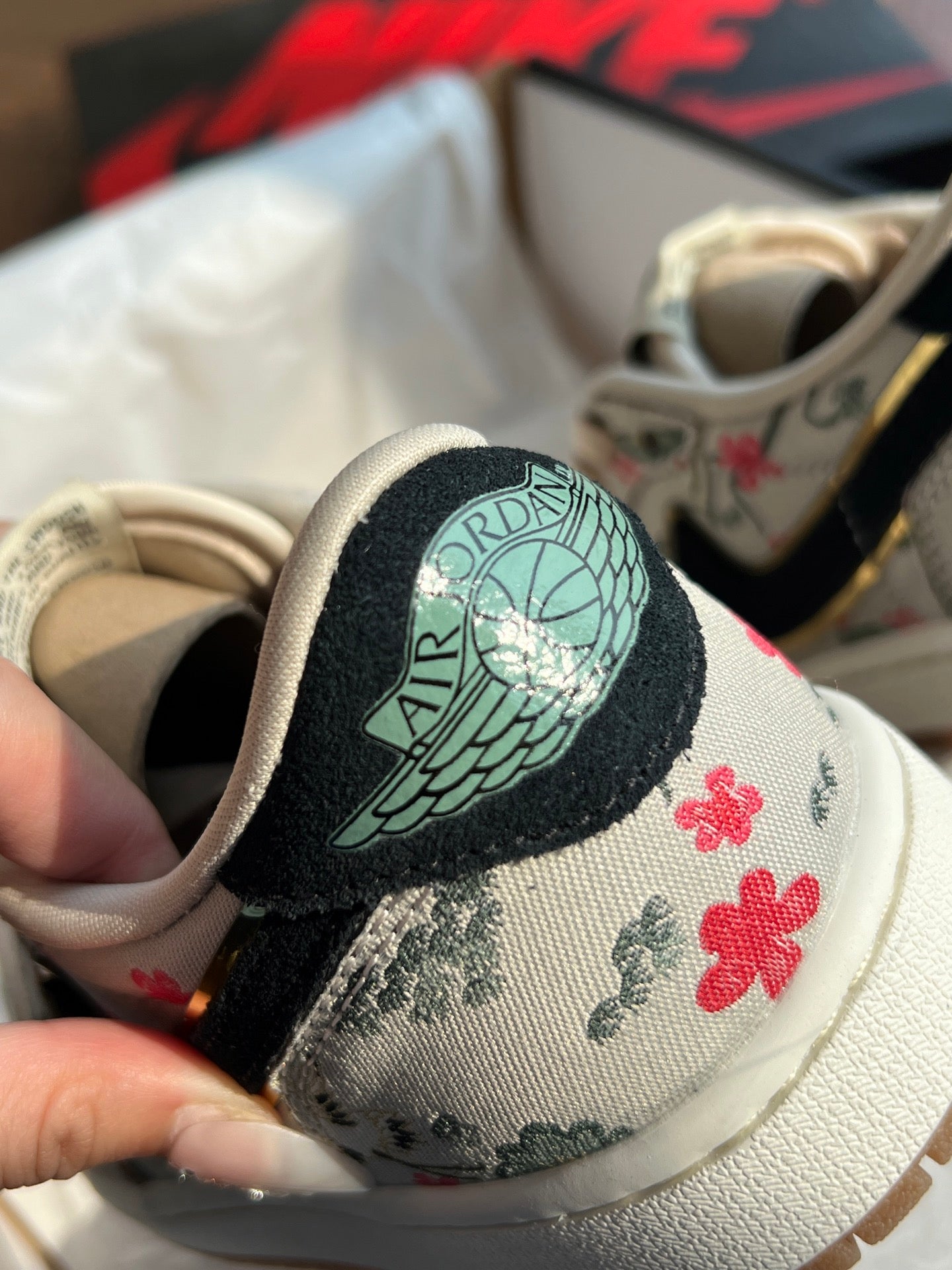 하치무라 스니커즈 (Hachimura sneakers)