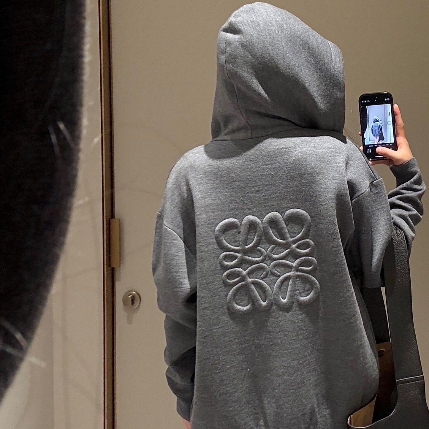 래빗 아나그램 후드집업 (Rabbit Anagram Hoodie)