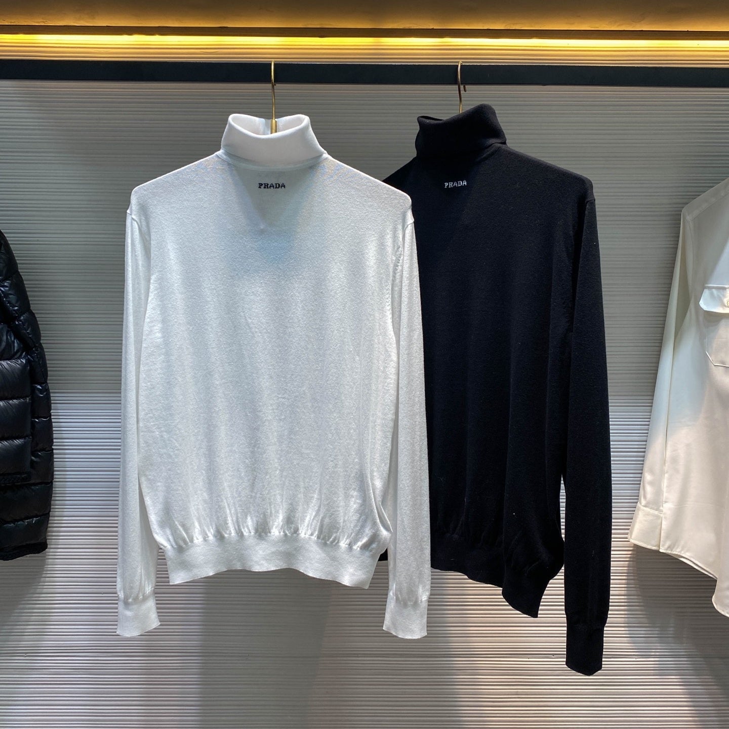 자카드 터틀넥 (jacquard turtleneck)