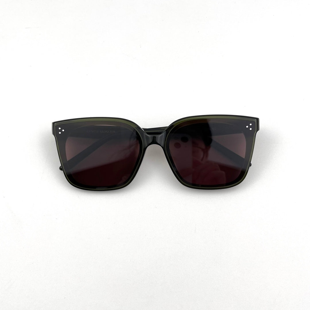 템플 선글라스 (temple sunglasses)