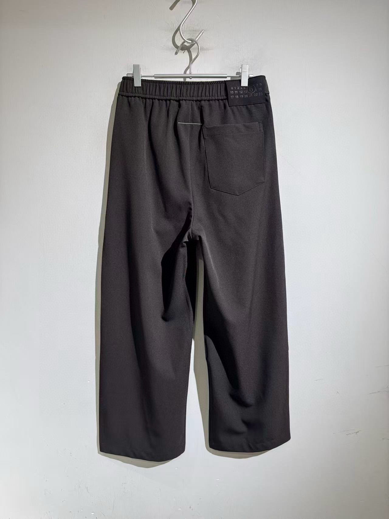 레그 팬츠 (leg pants)