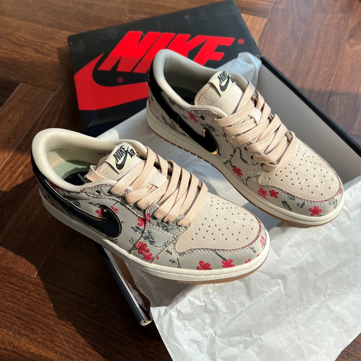 하치무라 스니커즈 (Hachimura sneakers)