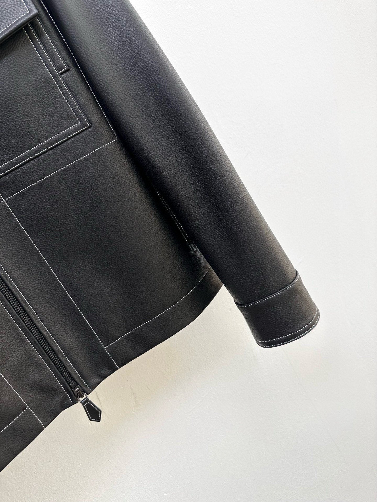 탑스티치 가죽자켓 (Topstitched leather jacket)