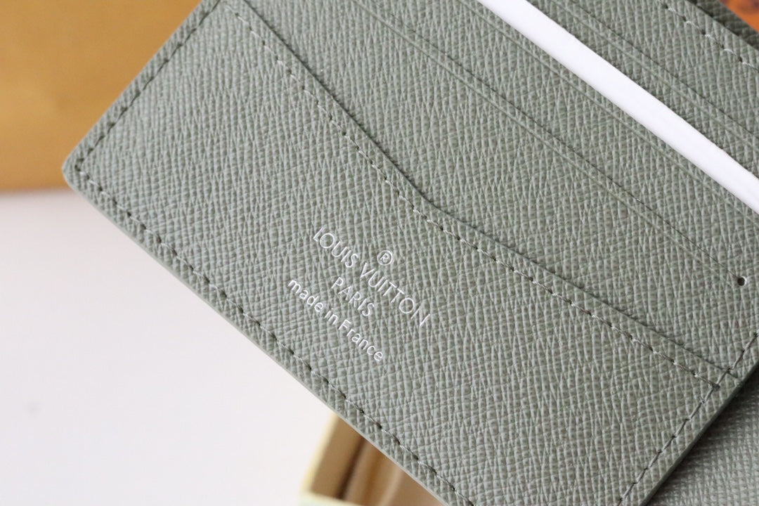 다미에 반지갑 (Damier half wallet)