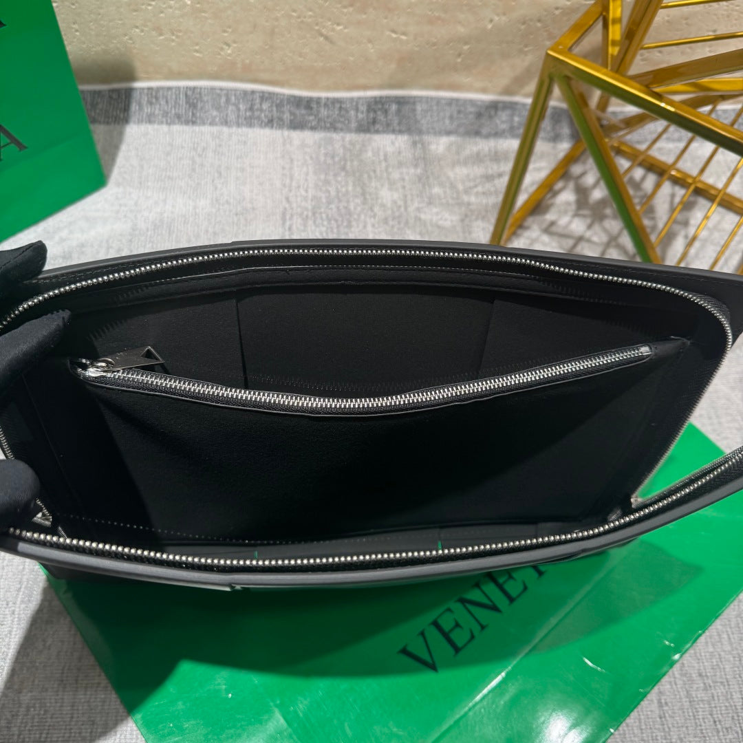 코팅 클러치백 (coated clutch bag)