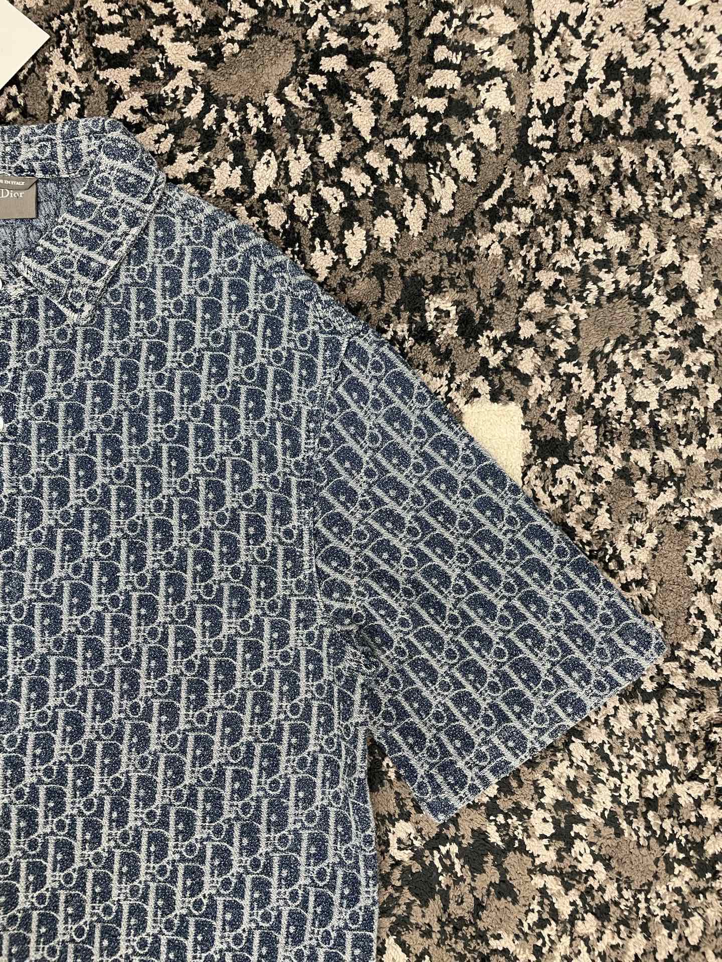 오블리크 반팔셔츠 (Oblique Short-sleeved shirt)