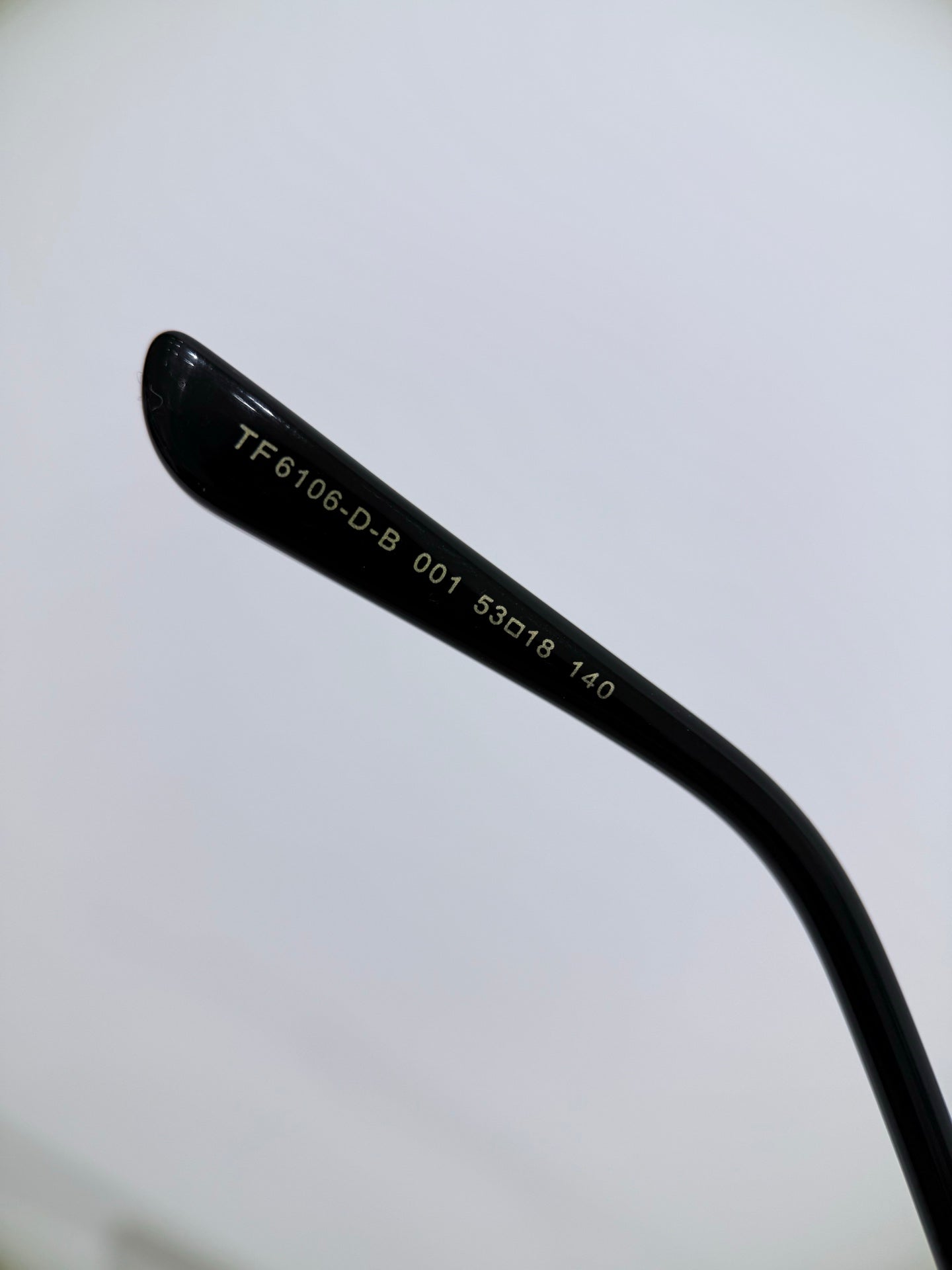 스틸 안경테 (steel glasses frames)