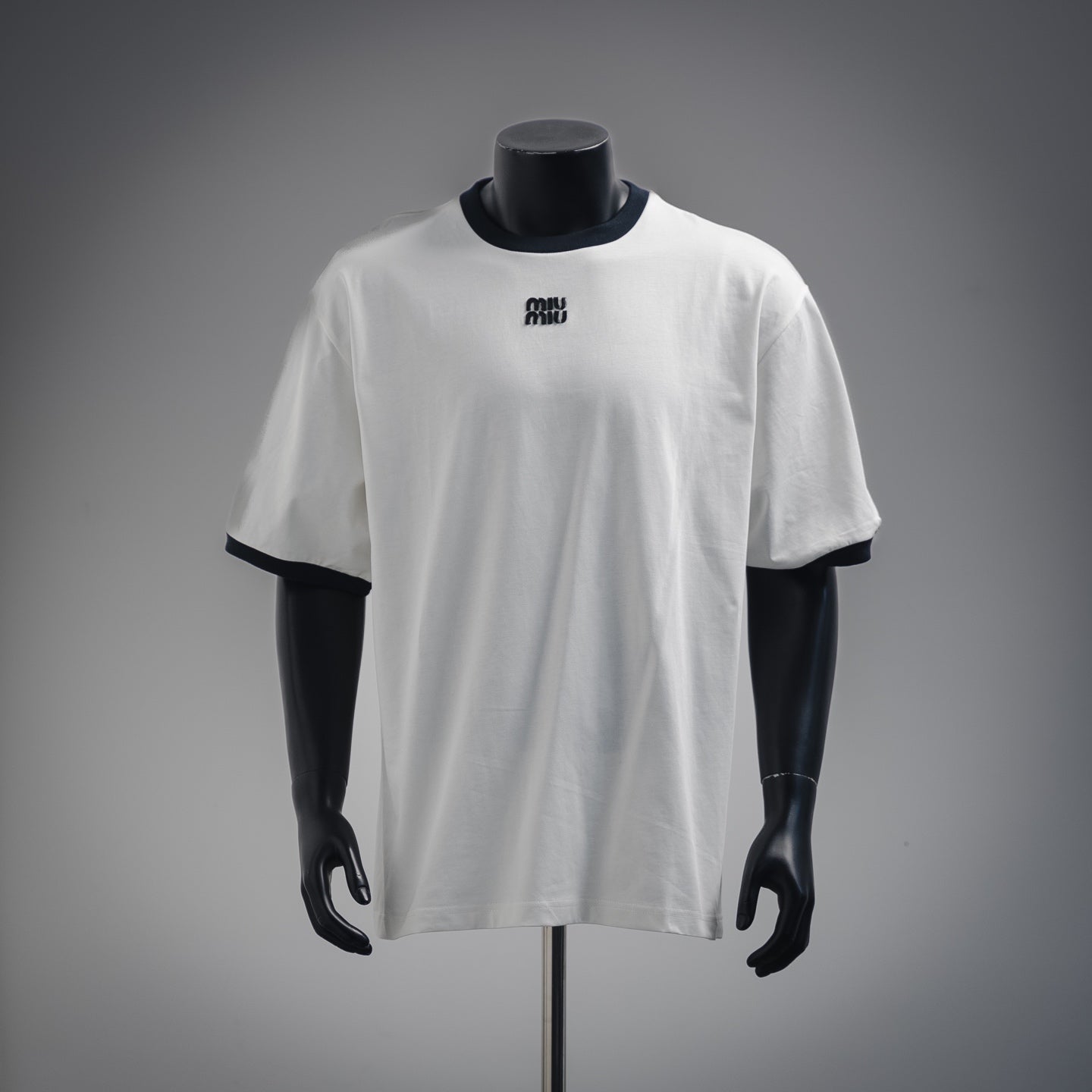 콘트라스트 반팔티셔츠 (Contrast short sleeve t-shirt)