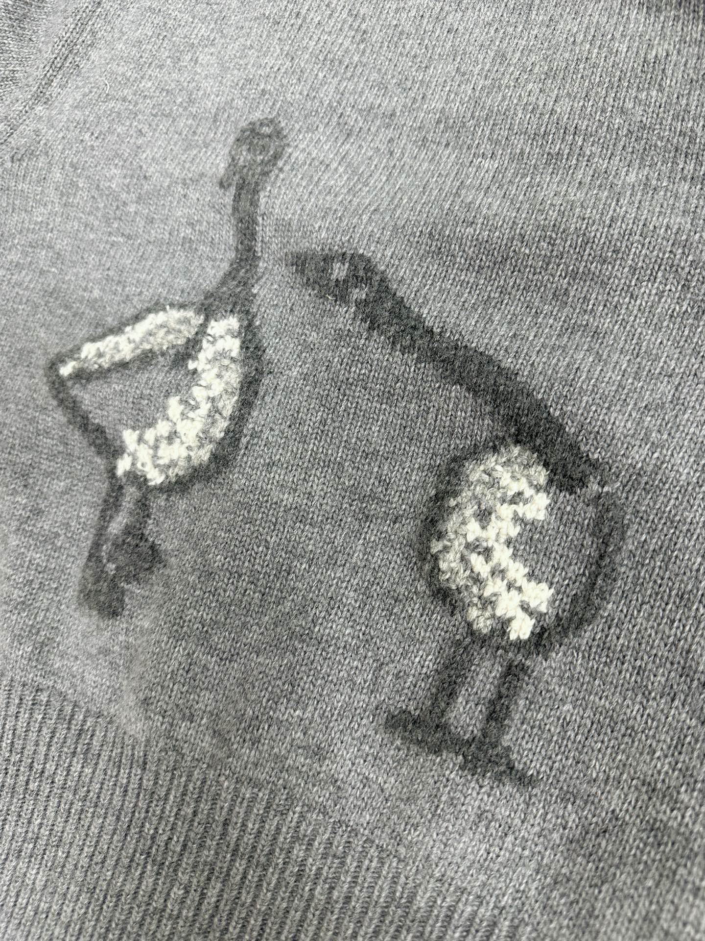 파인 메리노 가디건 (Fine Merino Cardigan)