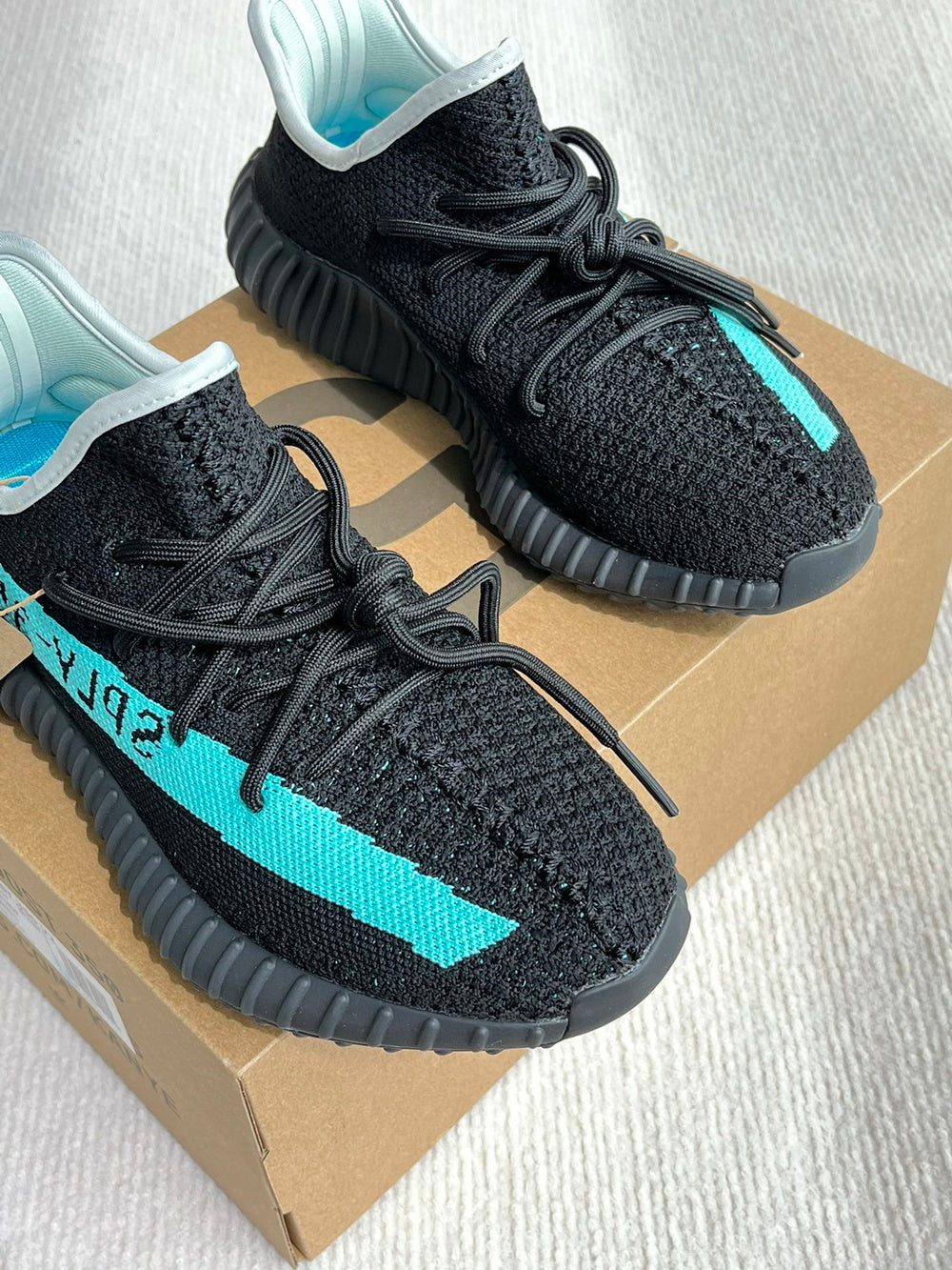 G350 이지부스트 350