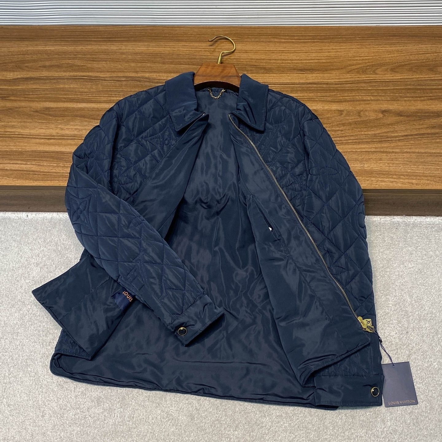 태피터 칼라 재킷 (taffeta collar jacket)