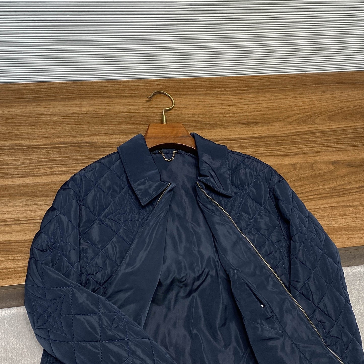 태피터 칼라 재킷 (taffeta collar jacket)