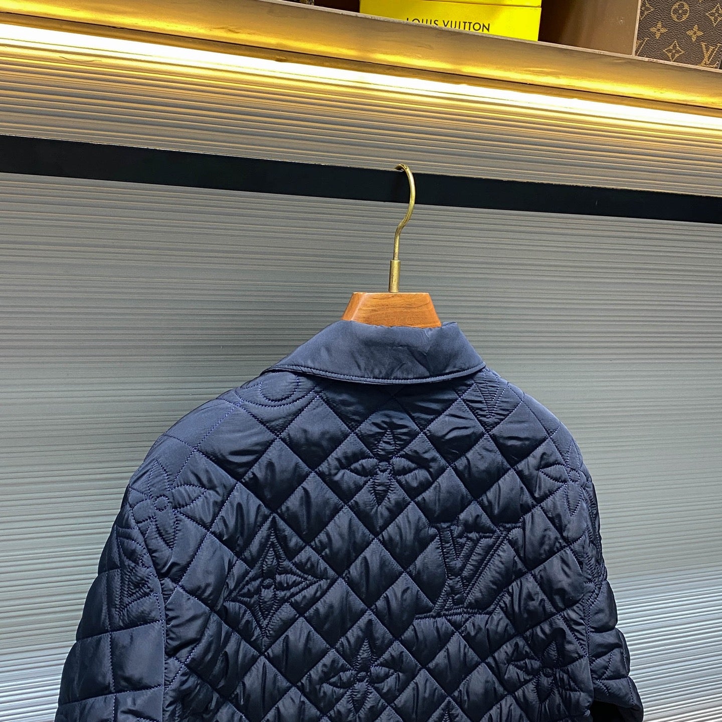 태피터 칼라 재킷 (taffeta collar jacket)