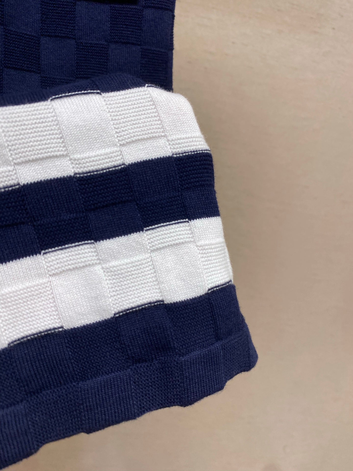 체커보드 반팔세트 (Checkerboard Short-Sleeve Set)