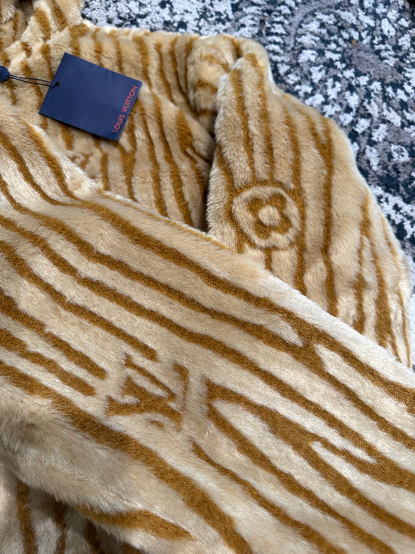 모노그램 무스탕 (Monogram Mustang)