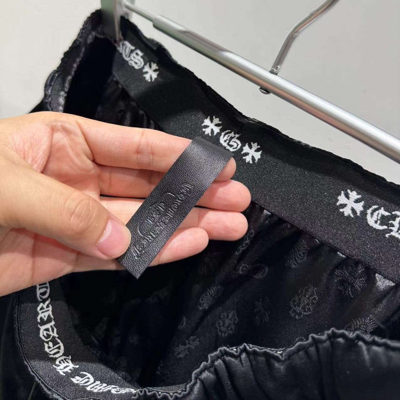 탑매치 반바지 (Top match shorts)