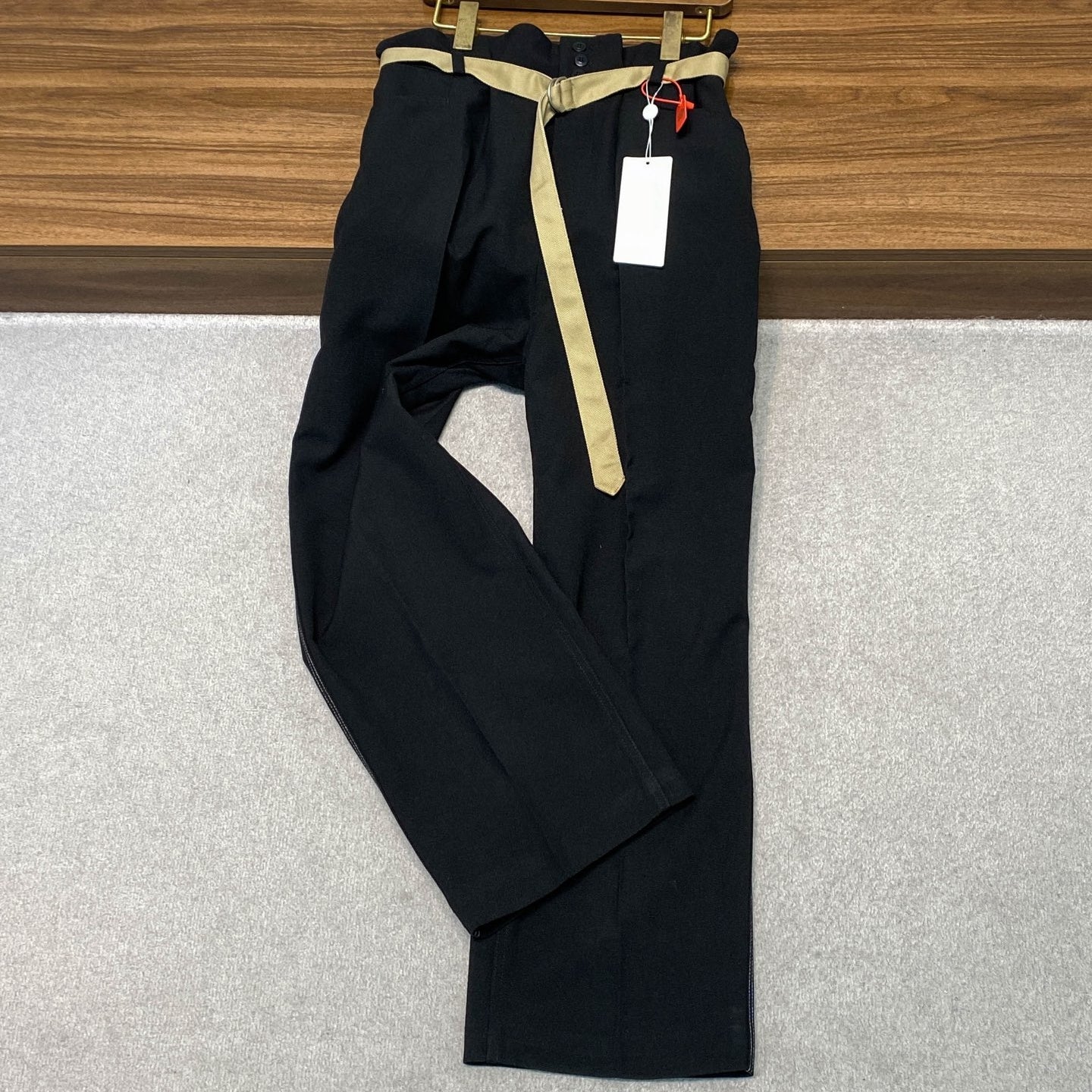 시그니처 슬랙스 (Signature Slacks)