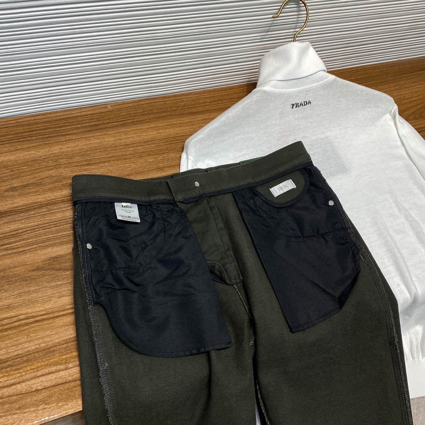 레그 팬츠 (leg pants)