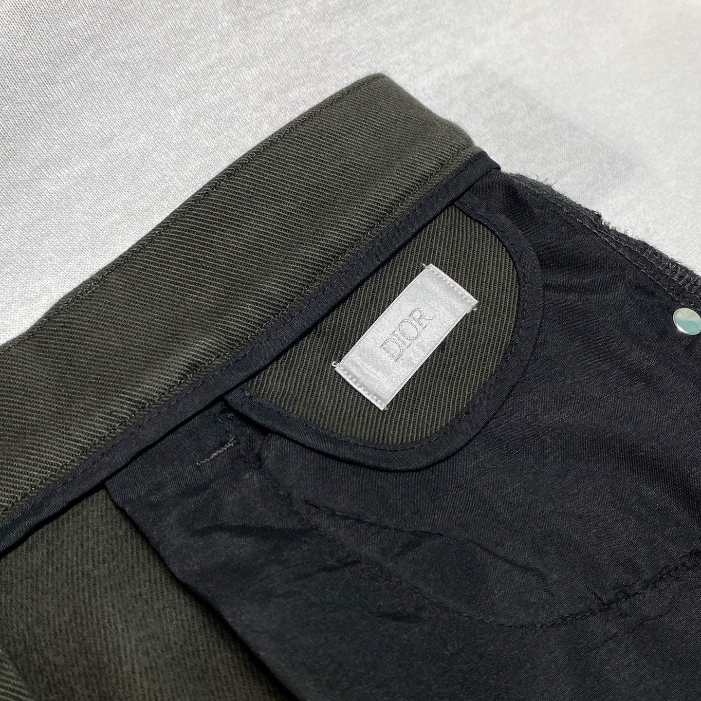 레그 팬츠 (leg pants)