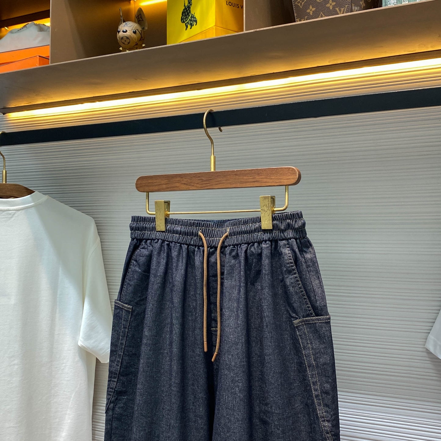 와이드 숏팬츠 (Wide shorts)