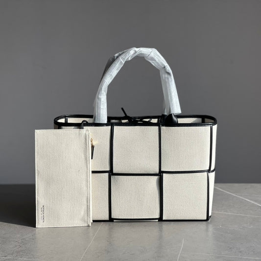 마티블라지 토트백 (MatthiBlazy)