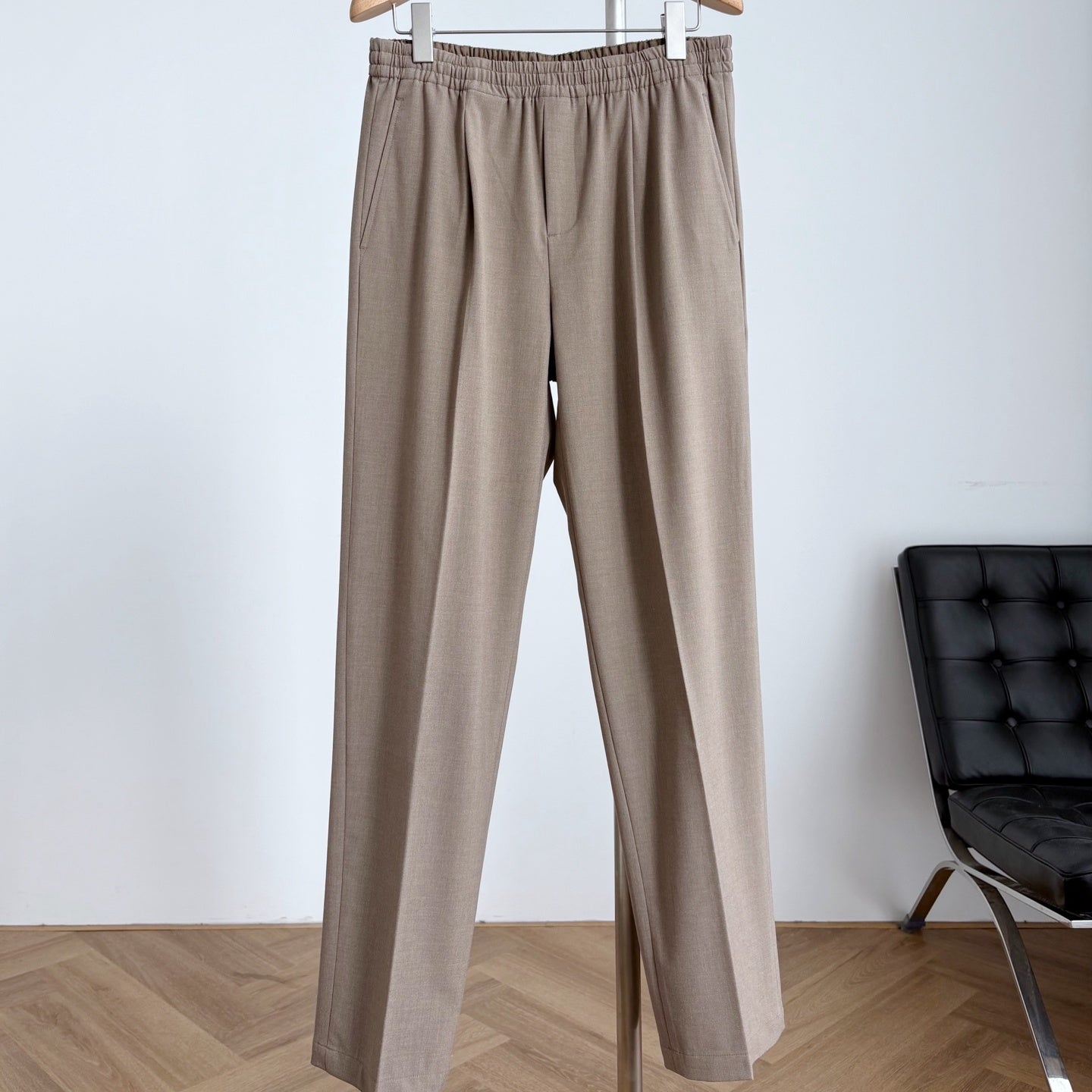 울 V넥 팬츠 (Wool V-neck pants)