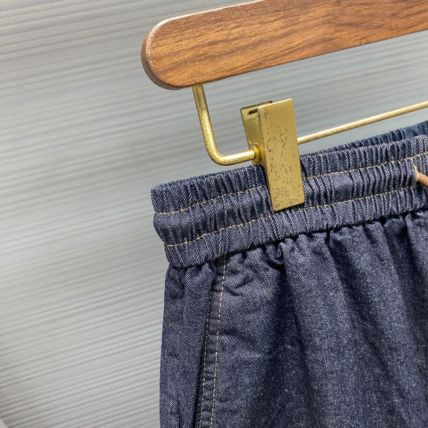 와이드 숏팬츠 (Wide shorts)