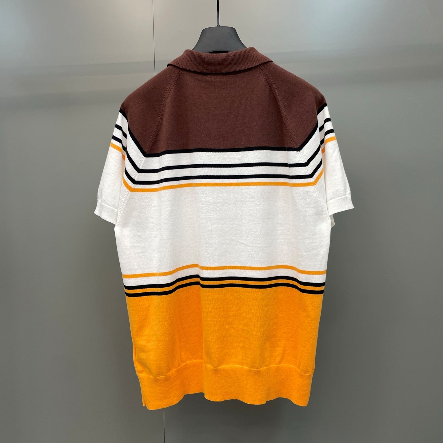 래글런 티셔츠 (raglan t-shirt)