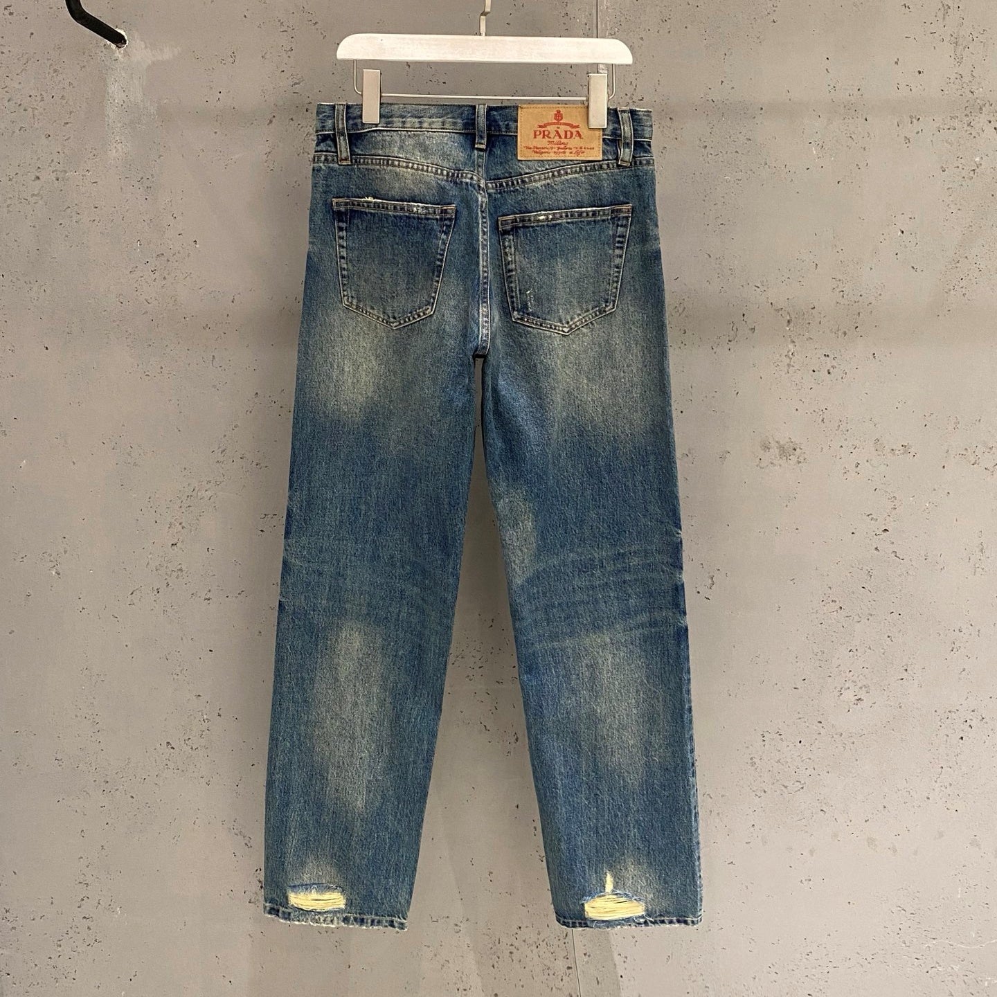 밀라노 청바지 (Milan Jeans)