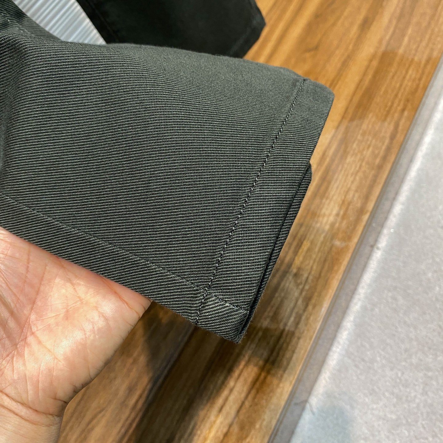 레그 팬츠 (leg pants)