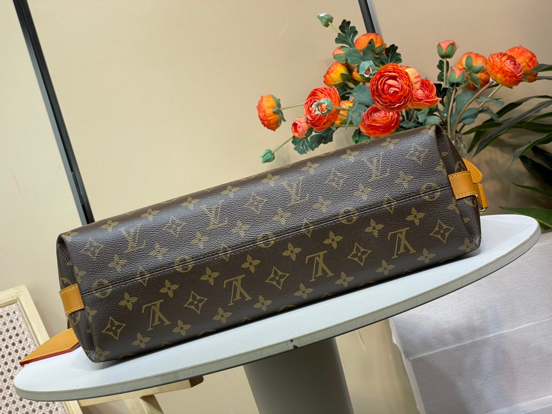 메티스 토트백 (Metis Tote Bag)