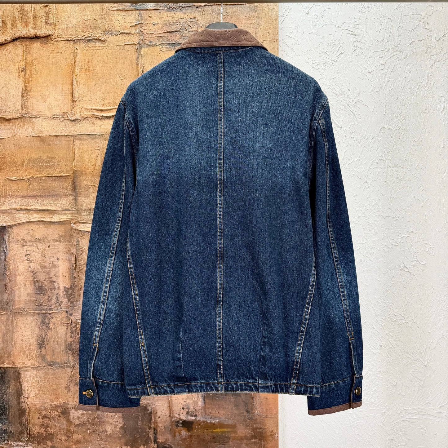 가죽 칼라 데님 재킷, 진 (Leather collar denim jacket, jeans)