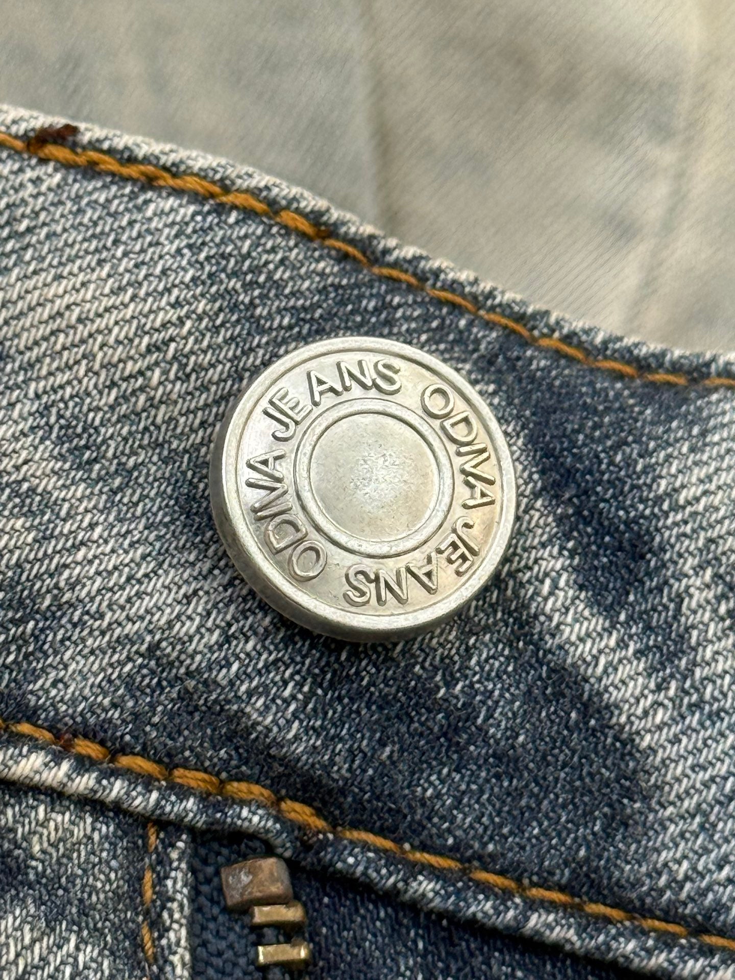 워시드 청바지 (washed jeans)