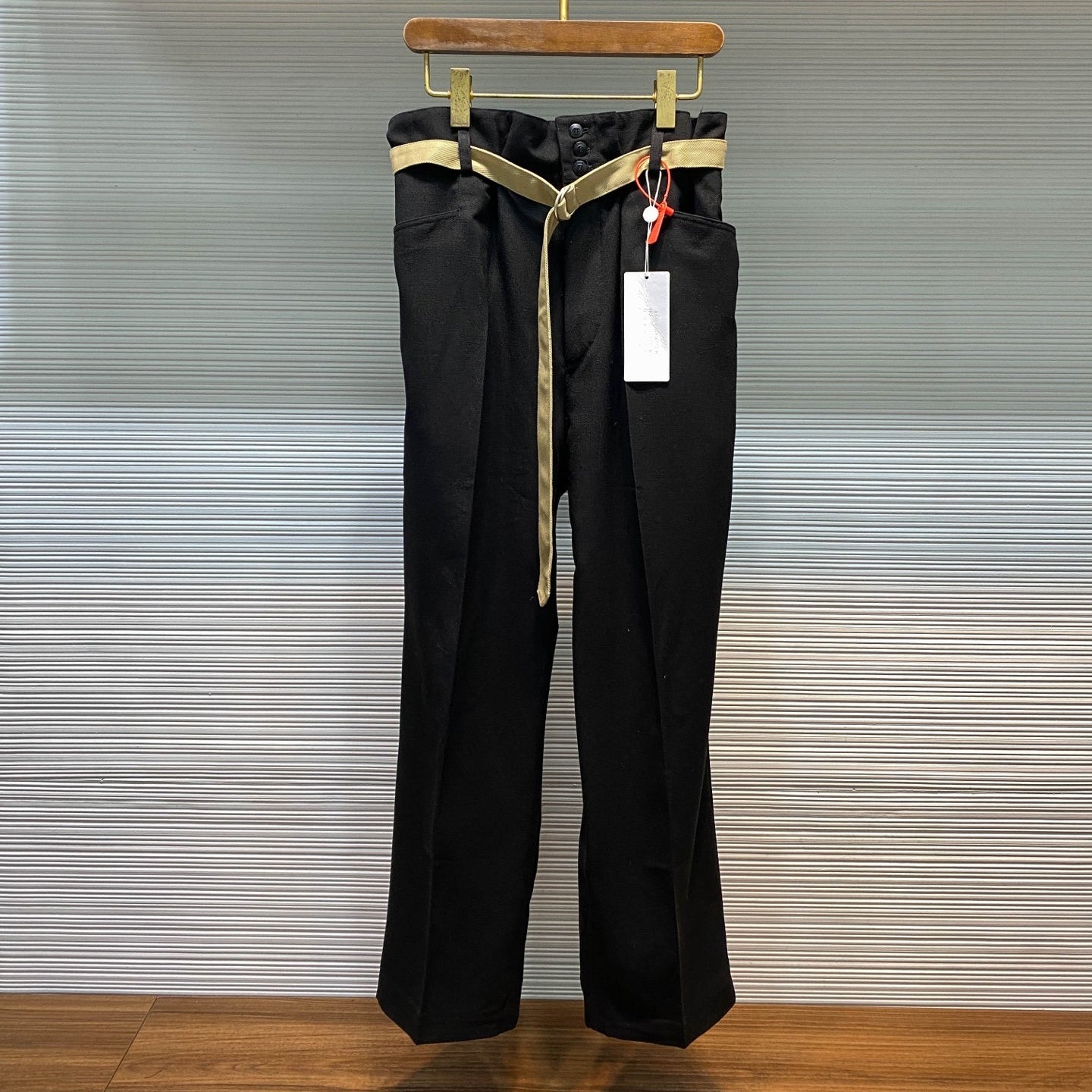 시그니처 슬랙스 (Signature Slacks)