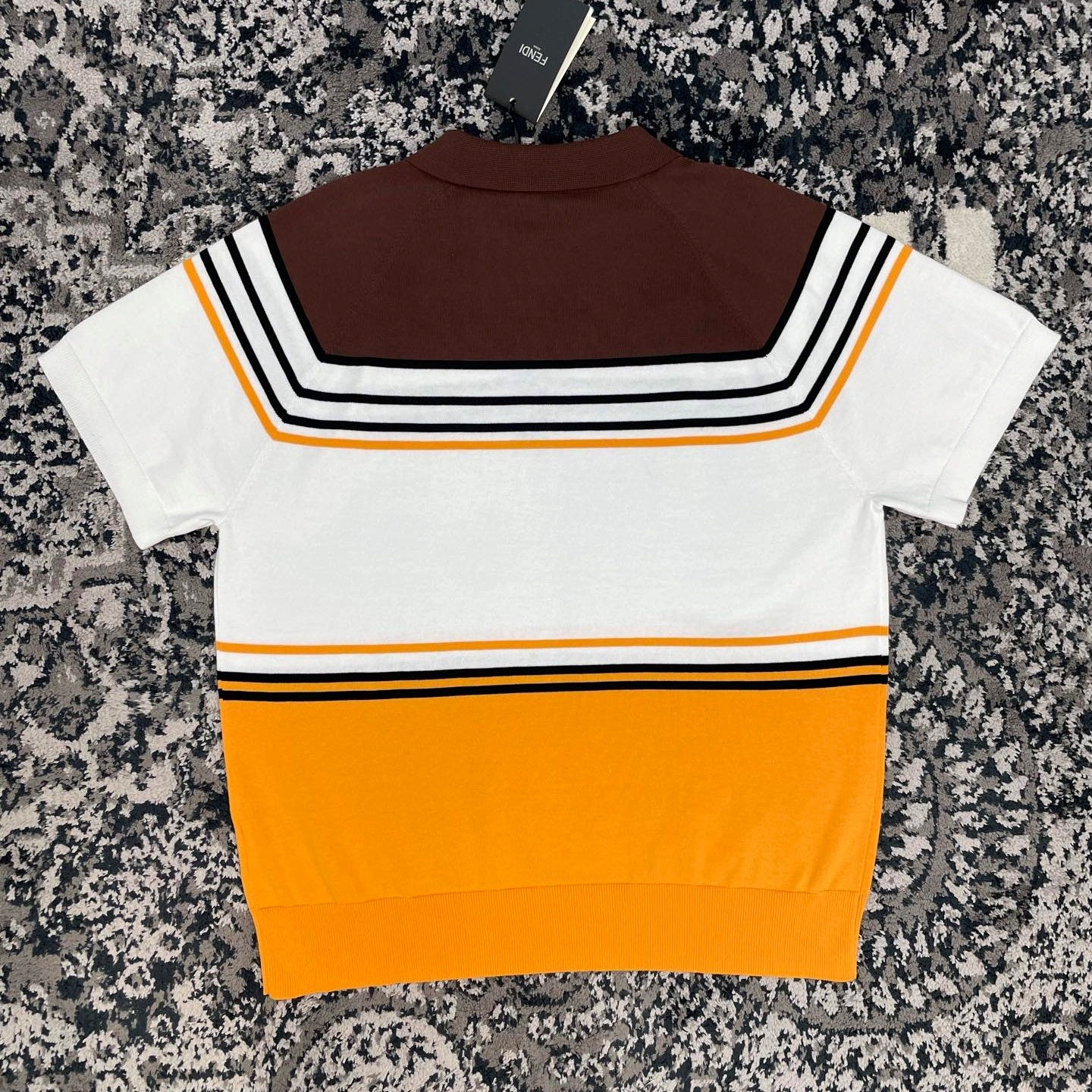 래글런 티셔츠 (raglan t-shirt)