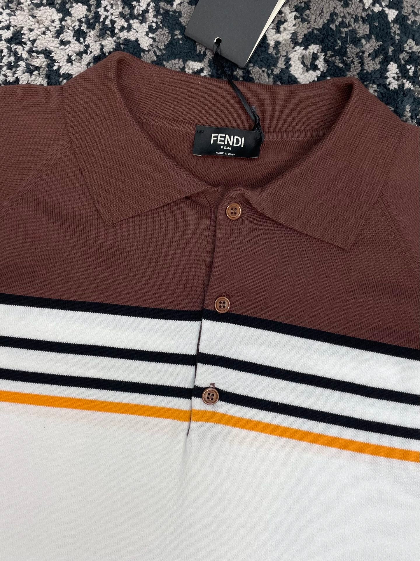 래글런 티셔츠 (raglan t-shirt)