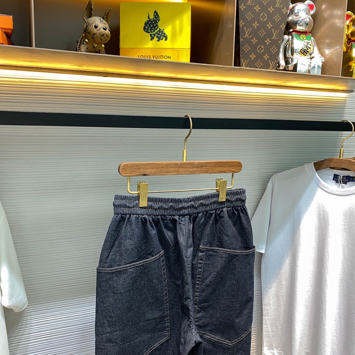 와이드 숏팬츠 (Wide shorts)