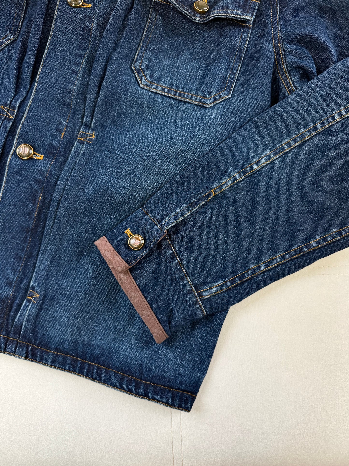가죽 칼라 데님 재킷, 진 (Leather collar denim jacket, jeans)