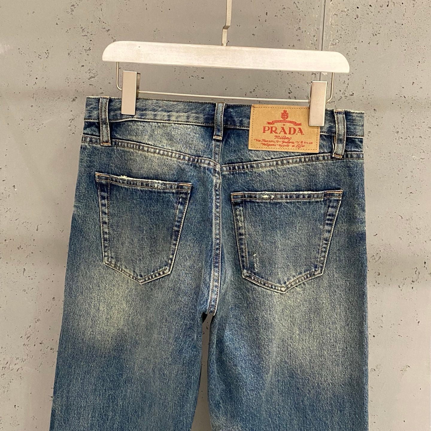 밀라노 청바지 (Milan Jeans)