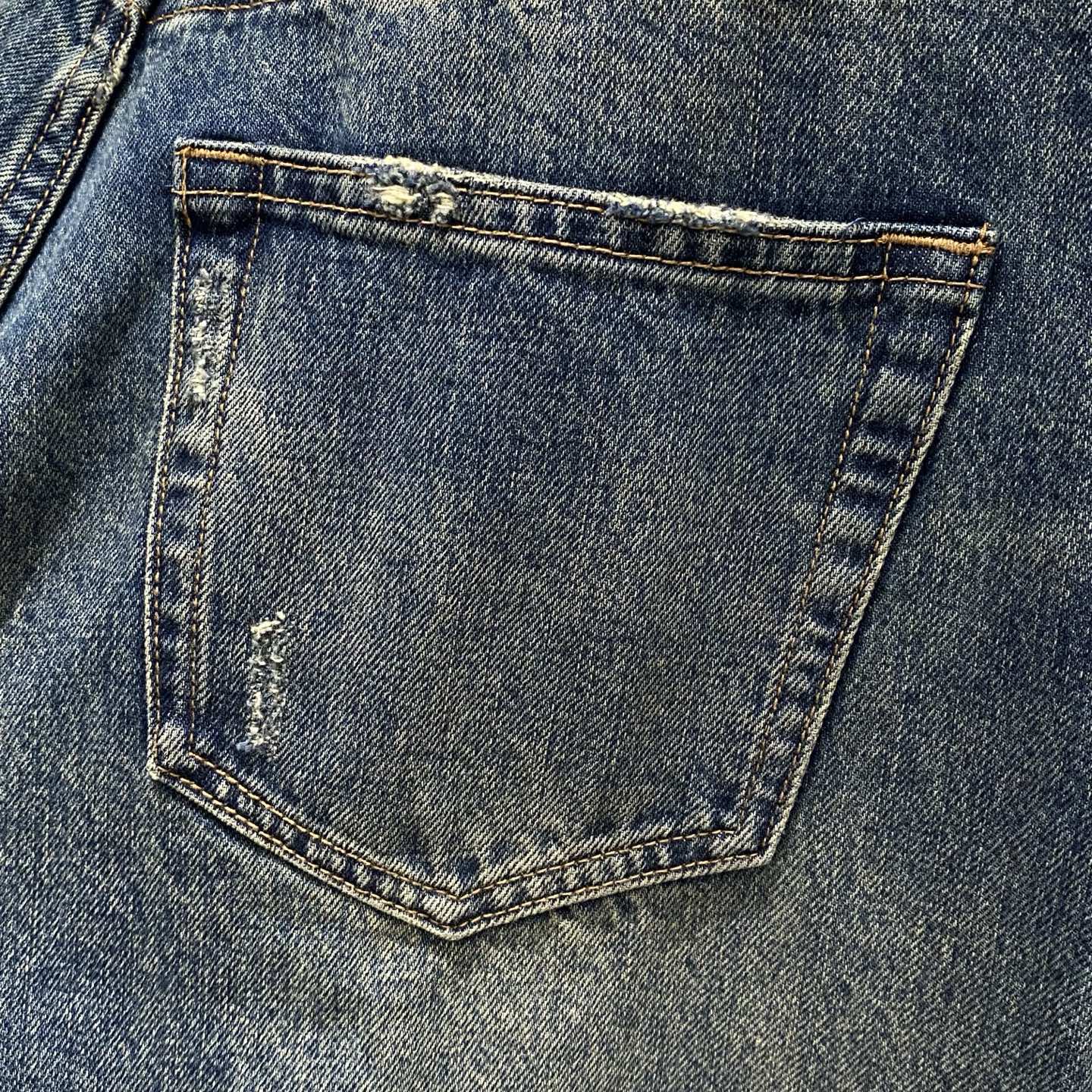 밀라노 청바지 (Milan Jeans)