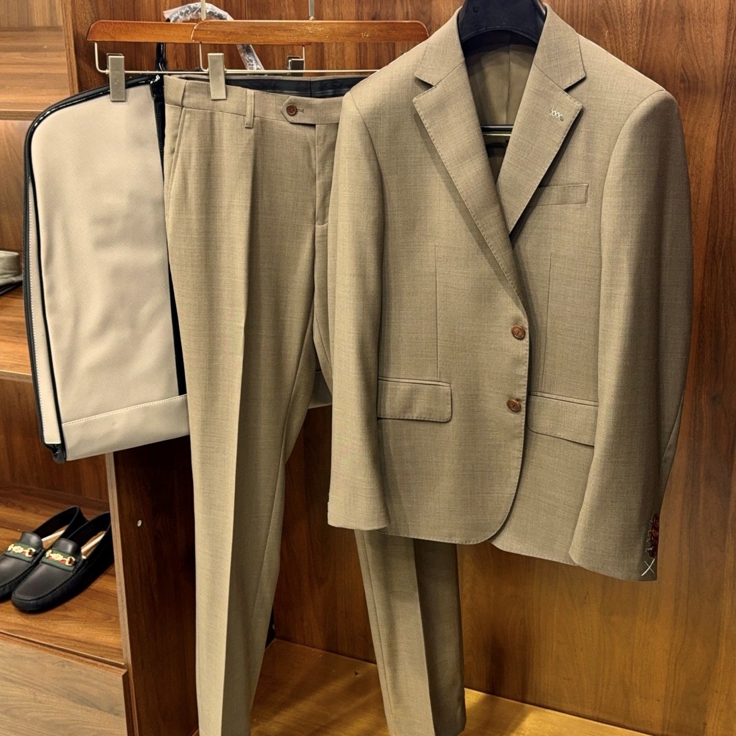 부티크 수트 (boutique suit)