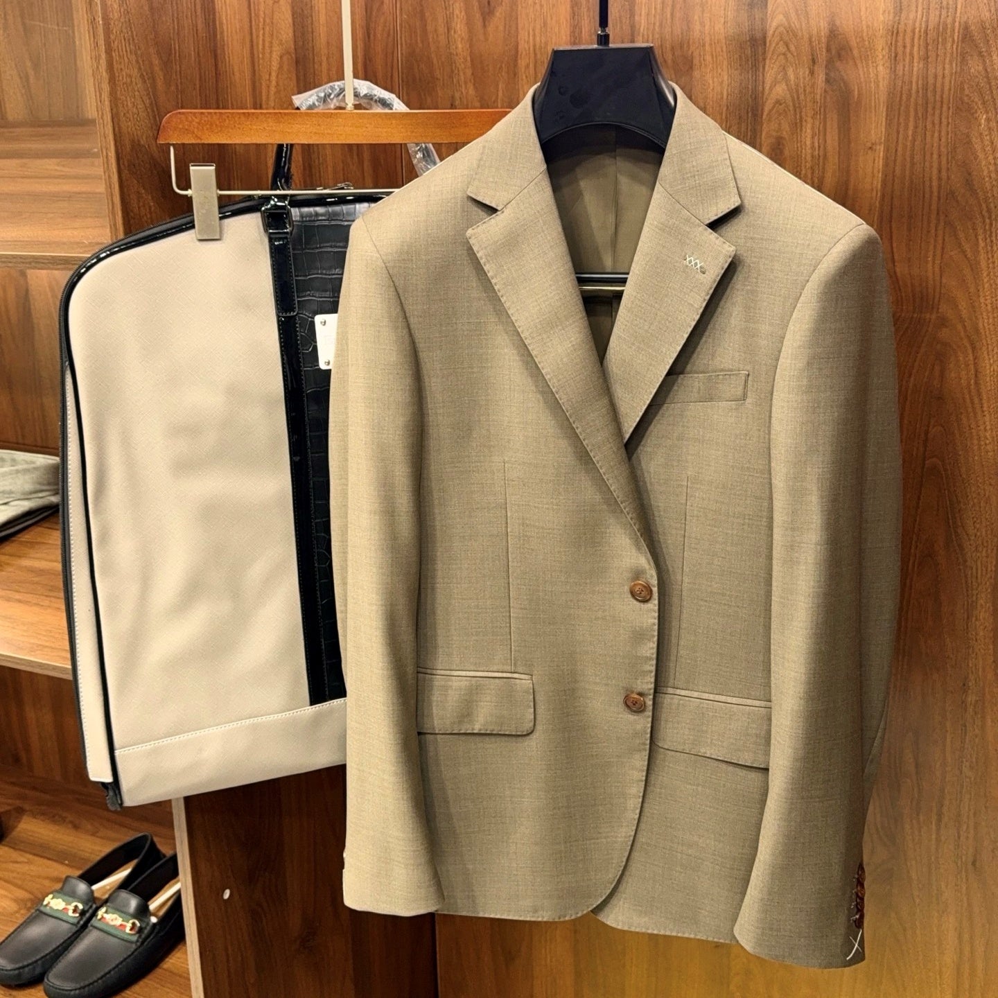 부티크 수트 (boutique suit)