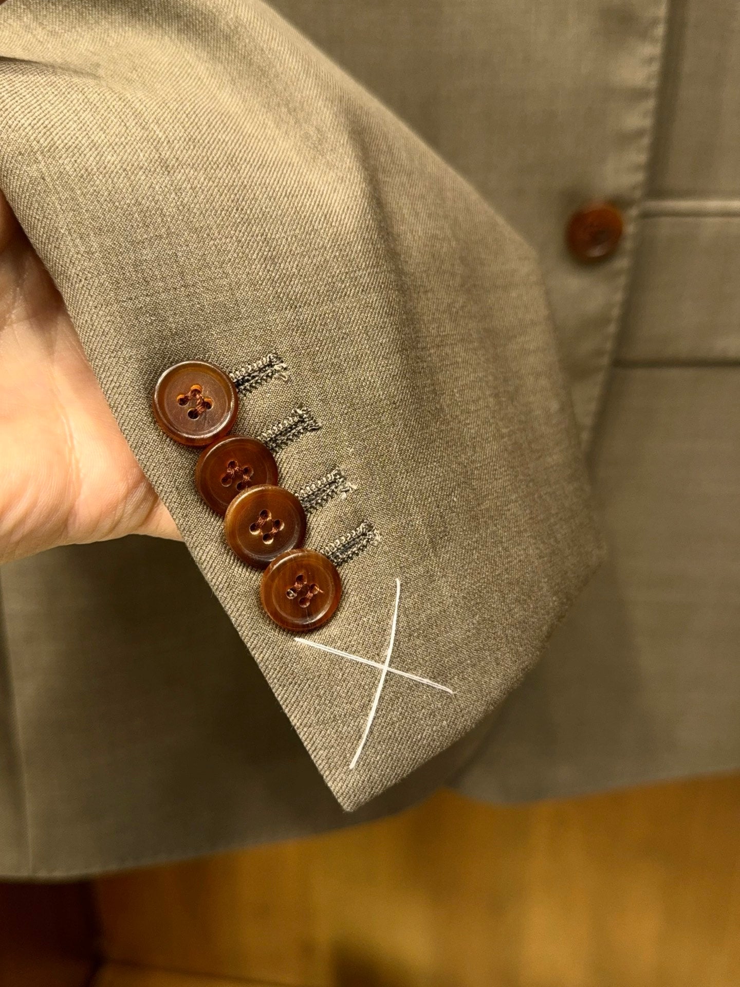 부티크 수트 (boutique suit)