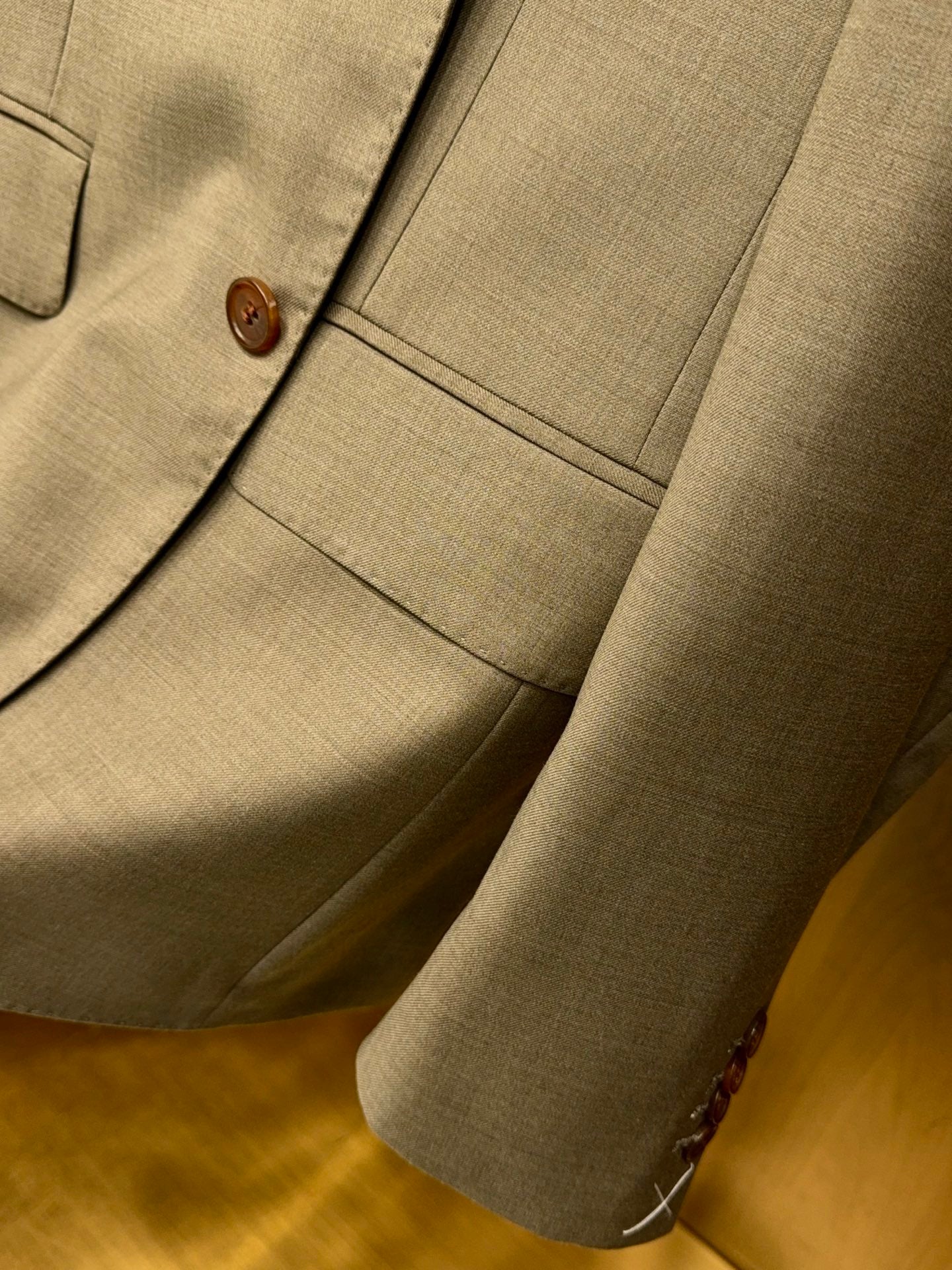 부티크 수트 (boutique suit)