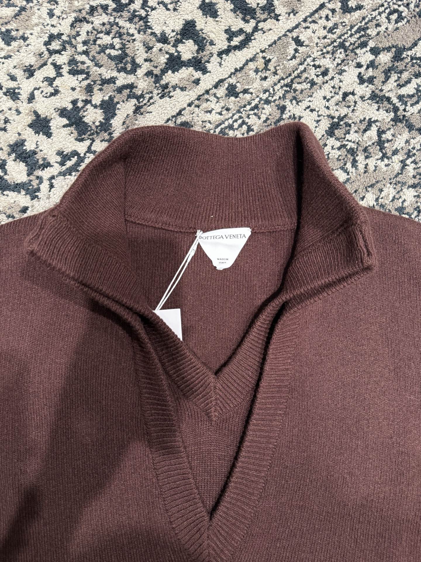 솔리드 니트 (solid knit)