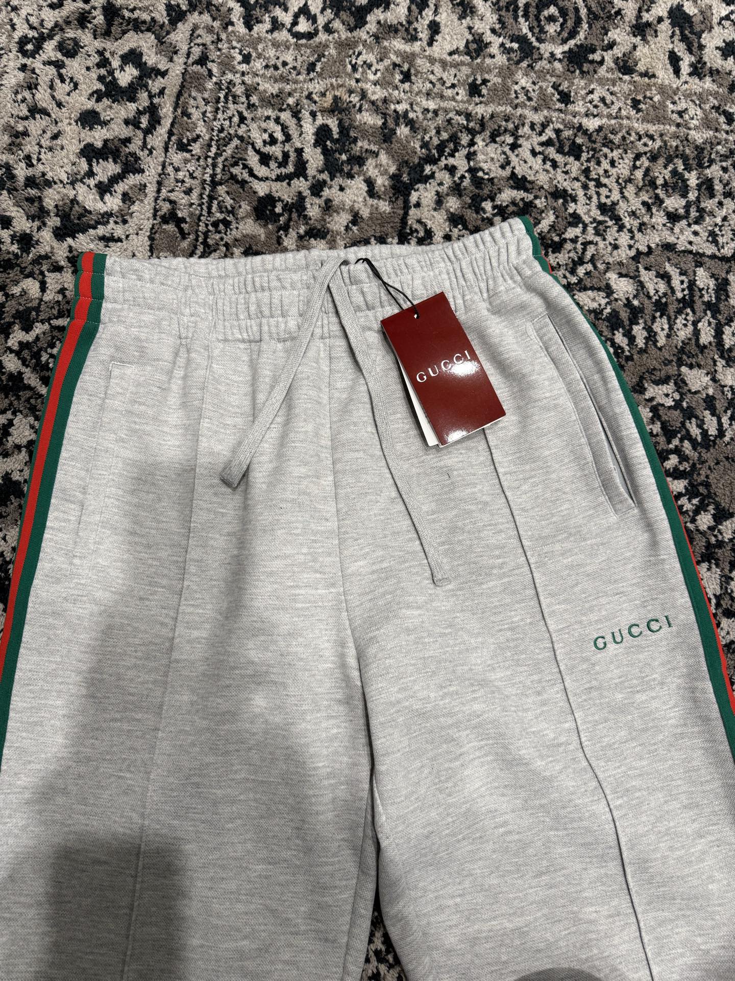 스트라이프 트레이닝바지 (striped training pants)